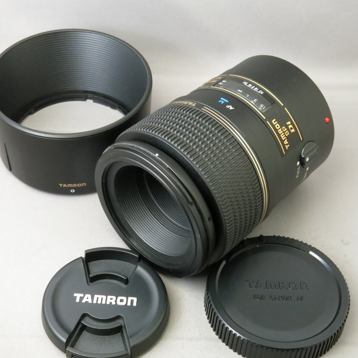 【新品同様】TAMRONタムロン　キヤノンEF用90mmF2.8Di MACRO 272E　CanonキヤノンEFマウント(キャノン）★NO.10061