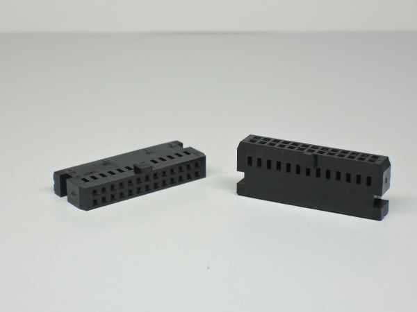 ヒロセ HIF3BA-26D-2.54C (63) 互換品 MIL コネクタ 圧着端子用ソケット 26ピン 20個 ★１個あたり70円