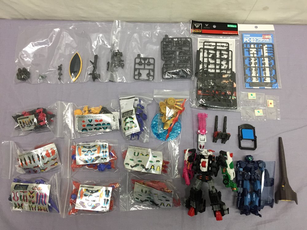 カメ)【ジャンク】プラモ まとめ アニマギア DXパトカイザー eEXM-23 テックプロト 01 他 プラモデル ◆K2604009 PD23A