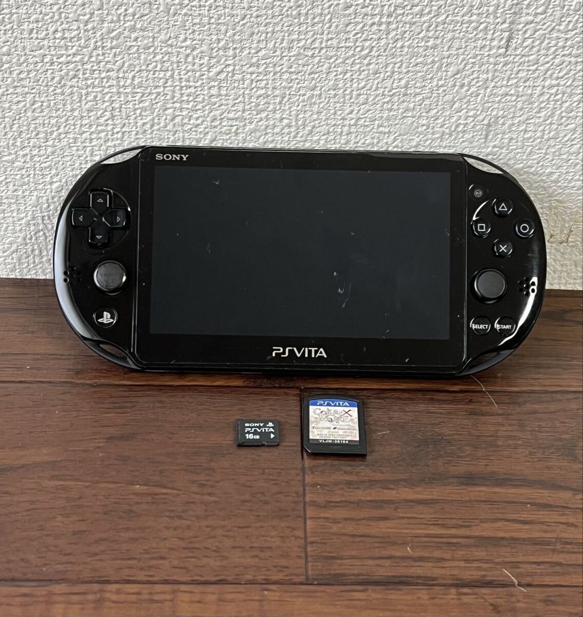 ソニー SONY PlayStation プレイステーション PSVITA PCH-2000 ブラック 通電確認済み 中古
