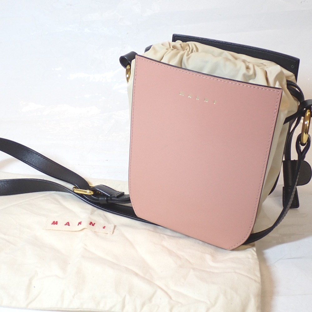Th1011591 マルニ ショルダーバッグ ガセット 巾着 ピンクベージュ系 MARNI 中古