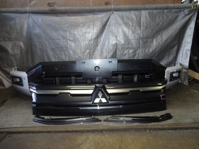 新型 デリカD5/後期/純正/フロントバンパー/CV1W/グレー/ホワイトパール/62026W16ZP 62022WF5ZP/グリルセット