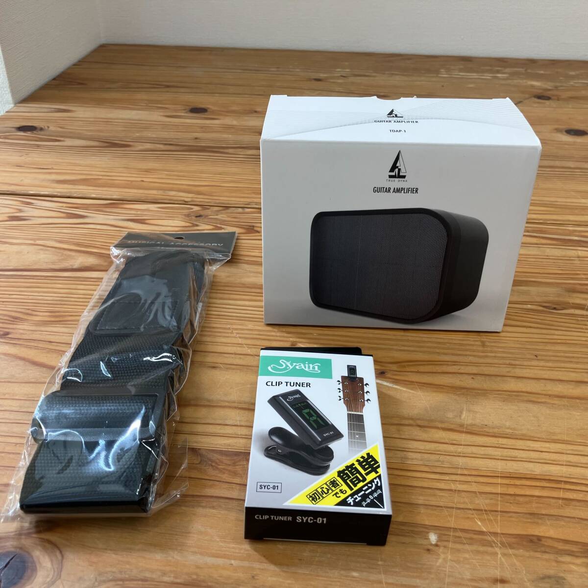 M-S4-6【八】☆1円スタート☆ギター 楽器用品 まとめ ギターストラップ S.yairi ヤイリ チューナー TRUE DYNA トゥルーダイナ アンプ 