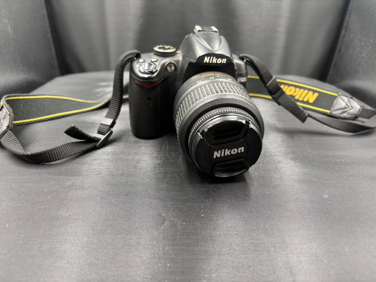 Nikon ニコン D5000 ボディ / AF-S DX NIKKOR 18-55mm f/3.5-5.6G VR レンズセット　H0014