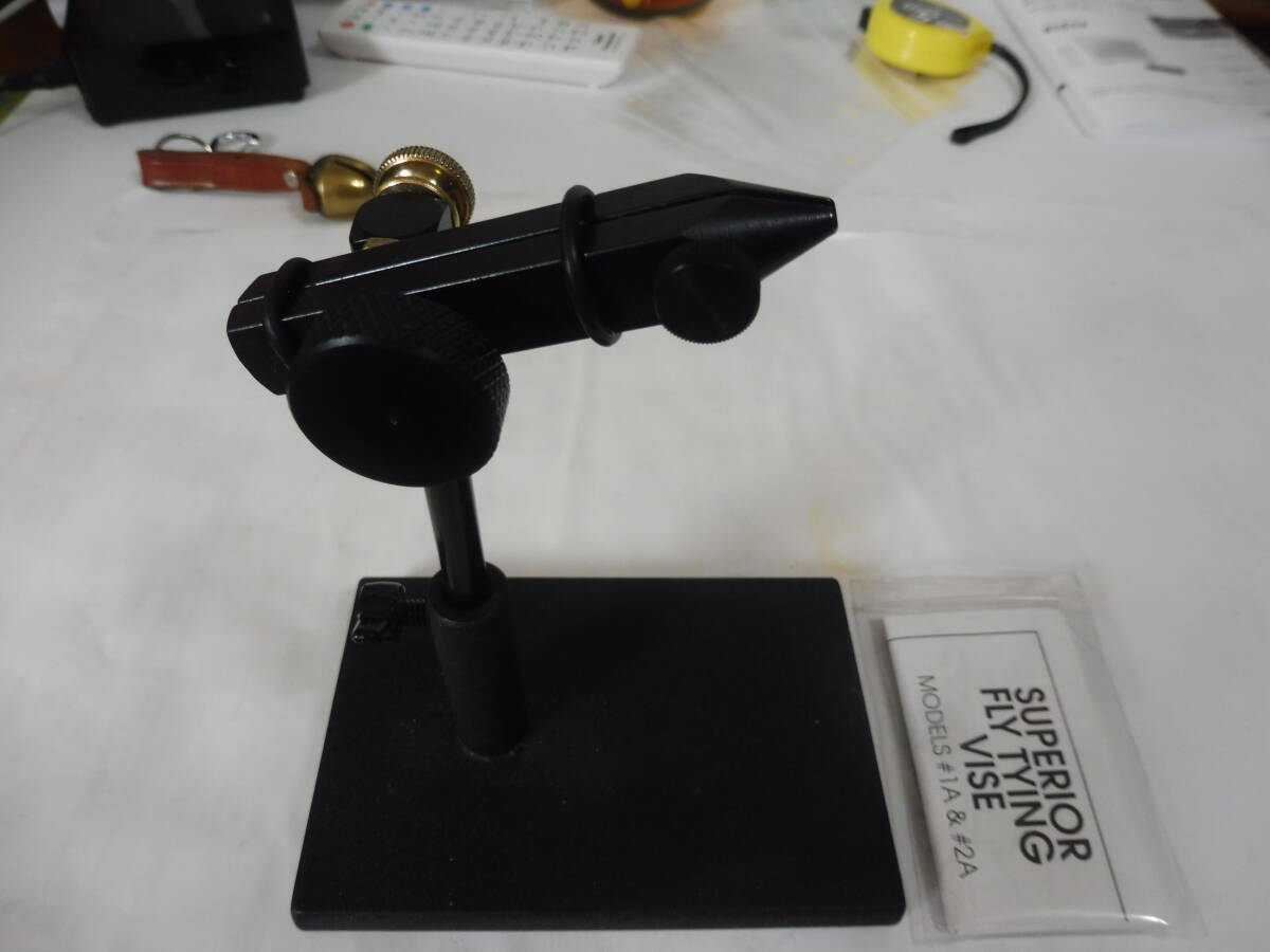 グリフィン スーペリア2APフライタイイングバイスとツールのオマケ