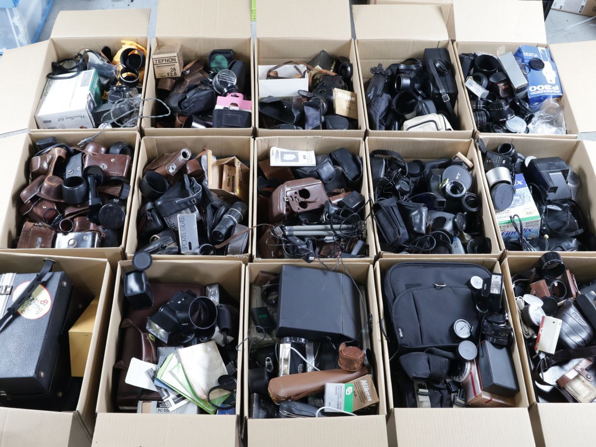 1551 Canon Nikon PENTAX OLYMPUS MINOLTA 他 キャップ フード フィルター 他 カメラ 付属品 まとめ まとめて 大量セット 15個口