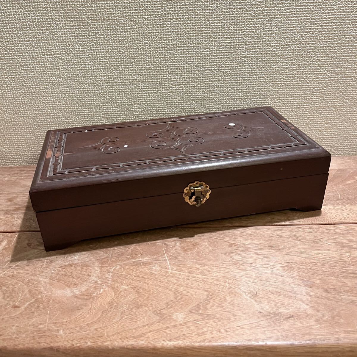 アイヌ紋様 木彫り 小物入れ アンティーク 宝石箱 レトロ 時代物 ジュエリーボックス