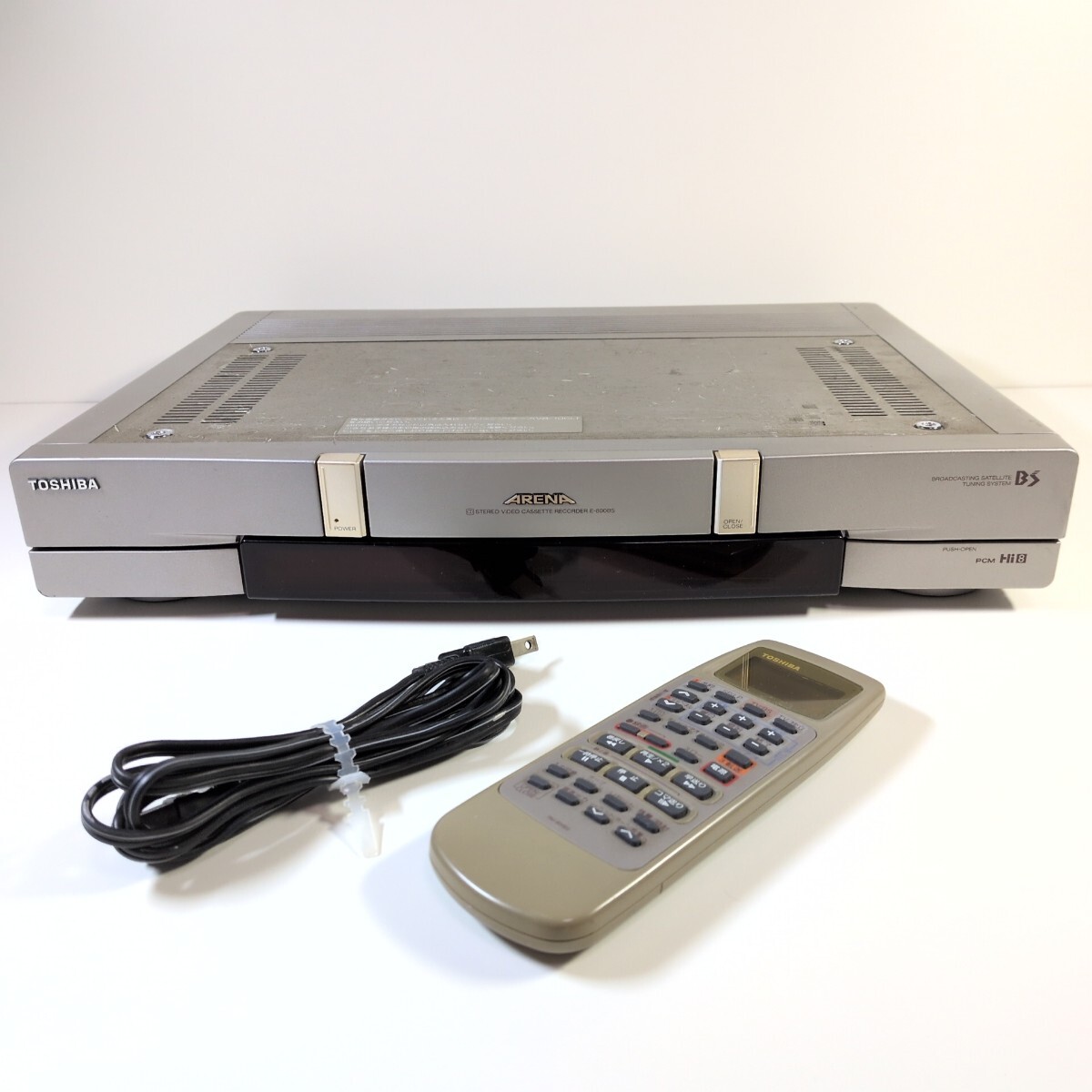 TOSHIBA　東芝　ARENA　BSアリーナ　8mmビデオレコーダー　8ミリビデオデッキ　E-800BS