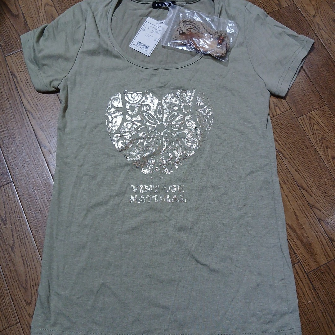 未使用★　INGNI Tシャツ　 カーキ　M　アクセ付き