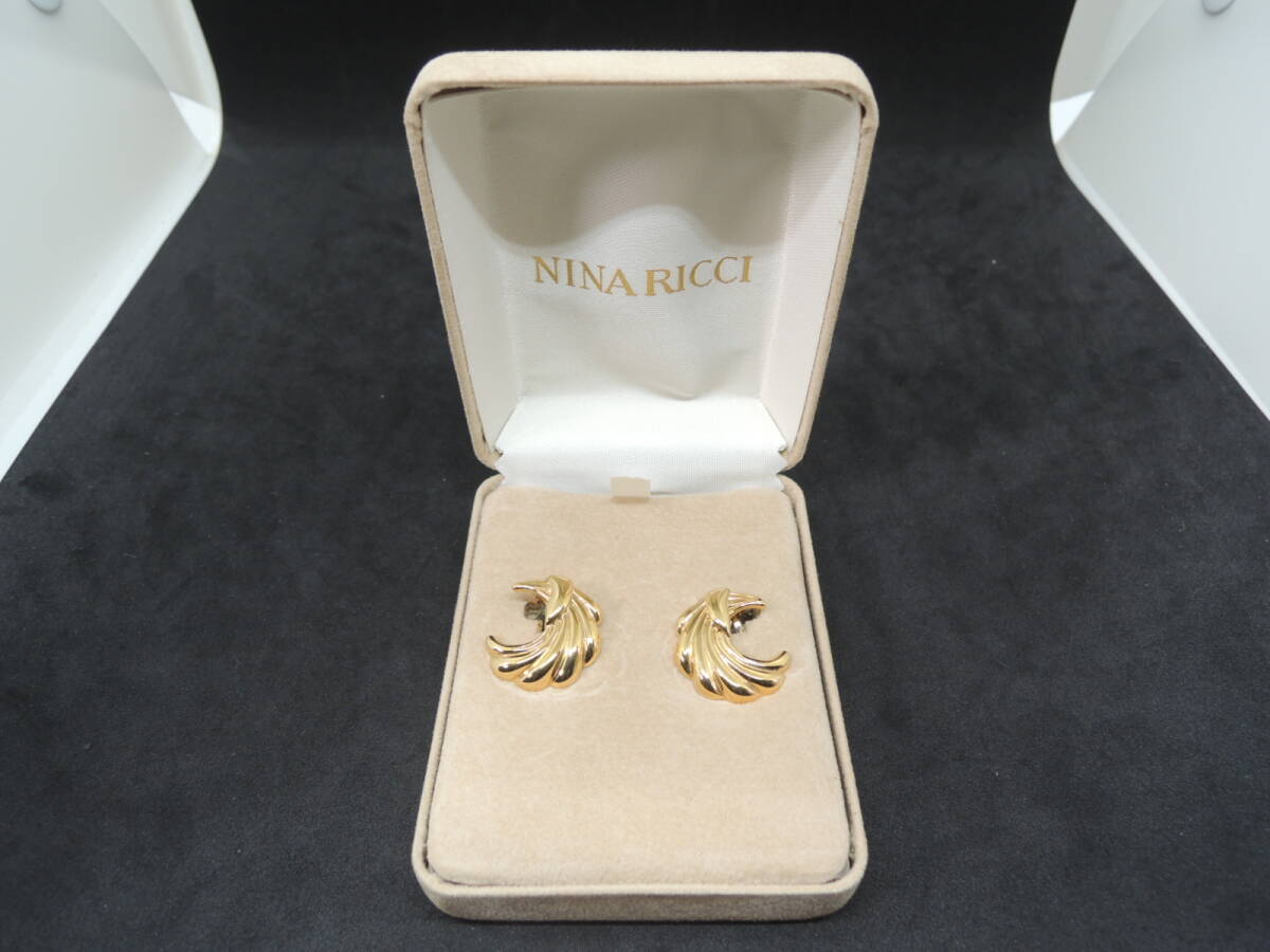 △NINA RICCI ニナリッチ ゴールドカラー イヤリング デザイン アクセサリー レディース 刻印/管理1884A12-LM0126