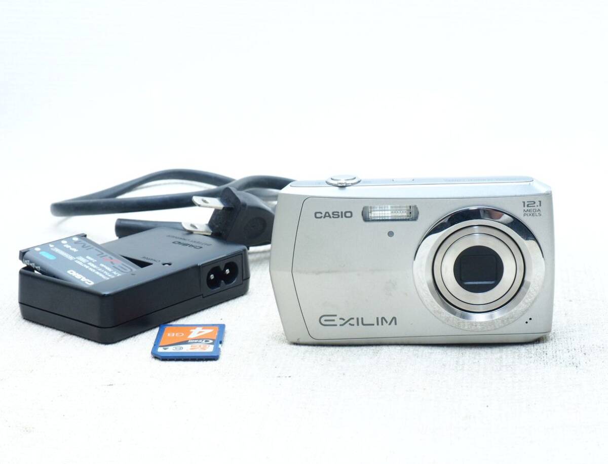 CASIO EXILIM EX-Z16 シルバー 完動品　電池、チャージャー付