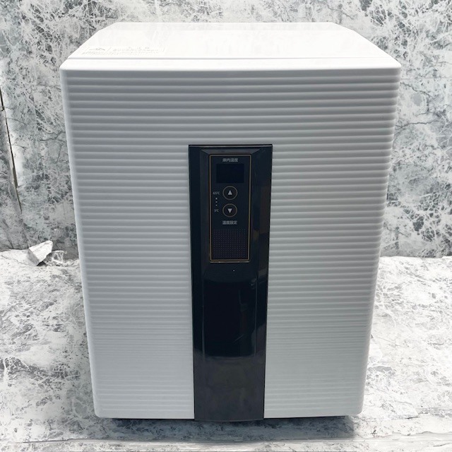 560//MEE 小型低温恒温器 クールインキュベーター SLC-25A 通電確認済み 