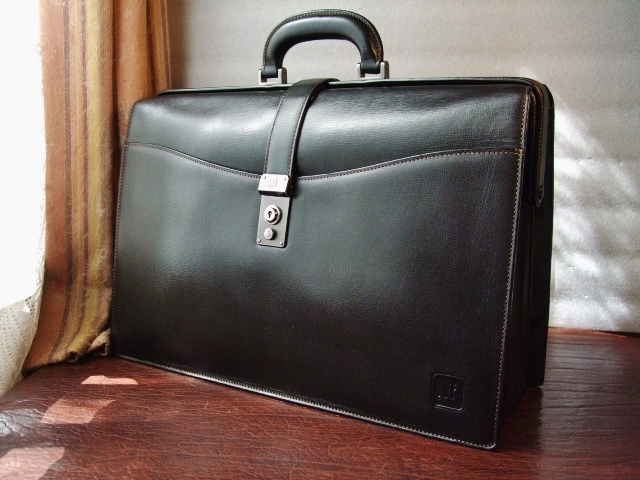 高級本革 dunhill ダンヒル ダレスバッグ 2647 黒