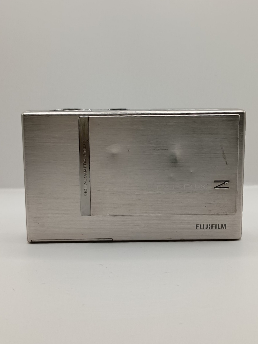 4937 【通電・動作未確認】1円スタート FUJIFILM FINEPIX Z200fd シルバー コンパクトデジタルカメラ