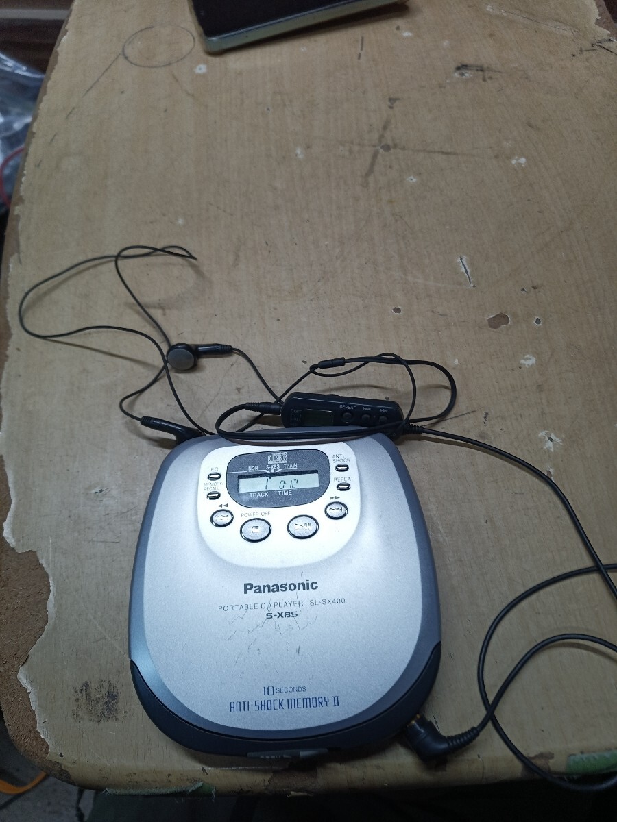 Panasonic SL-SX400　RFEA415J ポータブルCDプレーヤー 通電ok　ジャンク品　部品取りや修理前提