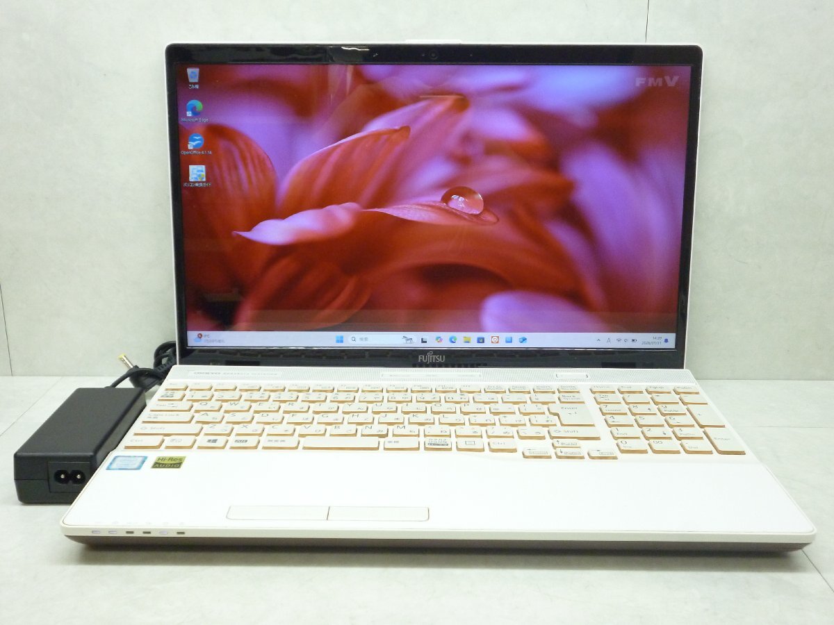 ☆第8世代☆富士通 LIFEBOOK WA3/D1☆Core i7 1.80Hz/8GB/256GB+1TB/Sマルチ/高解像度1920×1080/無線/Bluetooth/カメラ/Office/DtoD領域☆