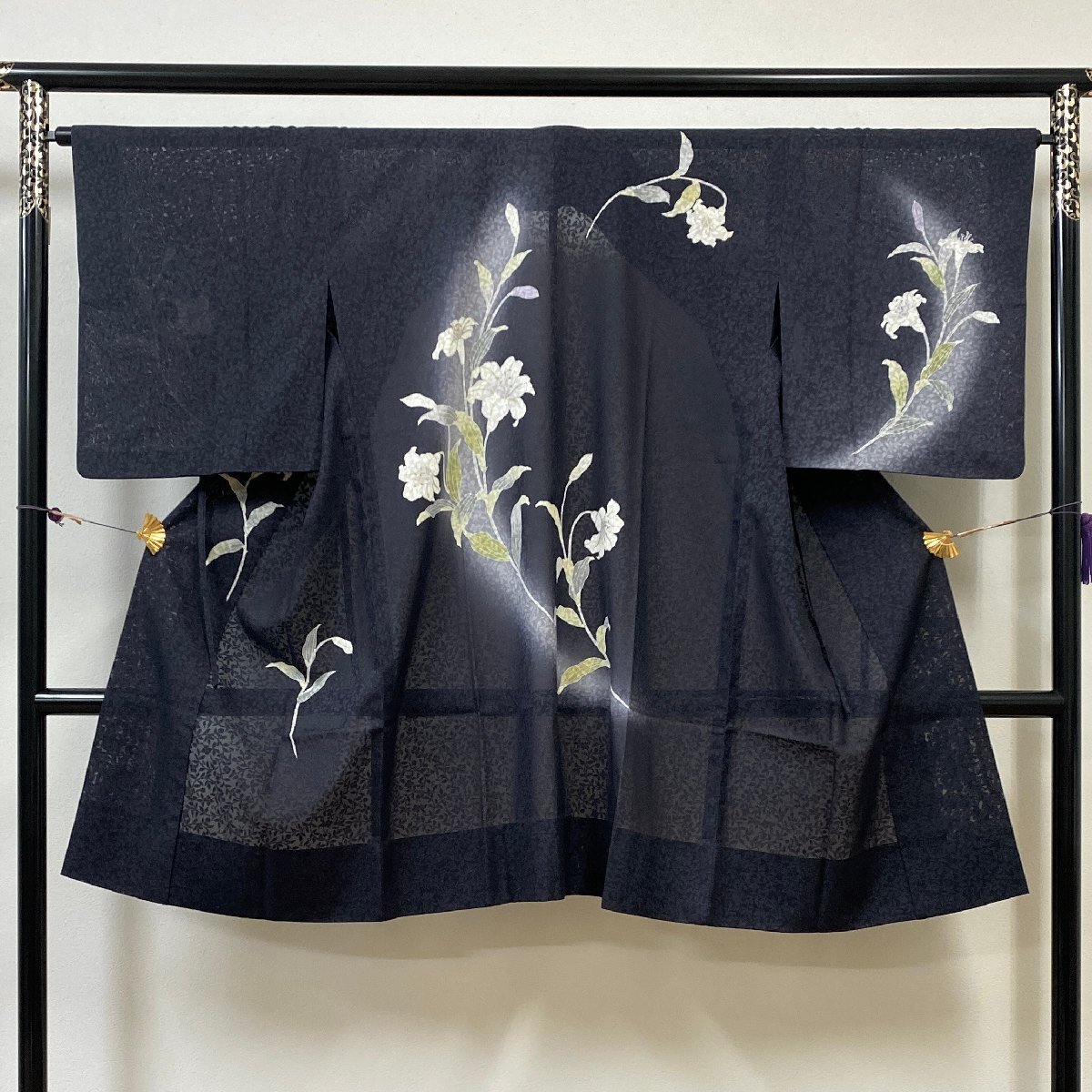 着物月花 紋紗 手描き友禅 品のある花 夏道中着 正絹 ちりよけ 和装コート 夏着物 スリーシーズン 春夏秋 ガード加工 tki677