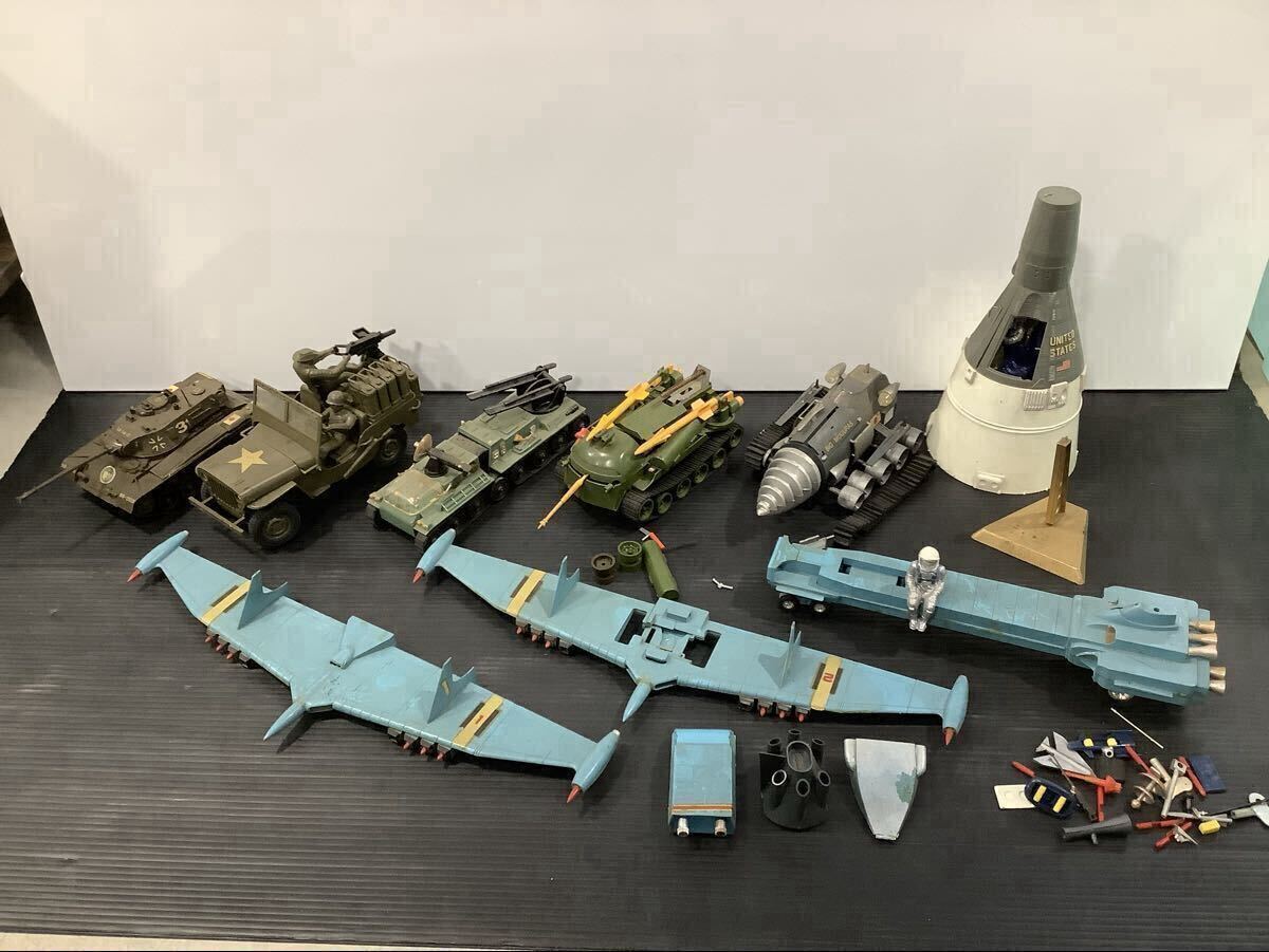 プラモデル当時物 ジェミニ宇宙船 ビッグモグラス SF戦車ジグラート 連結戦車 イマイ ウォーカーブルドッグ 動作未確認ジャンク品HI041002