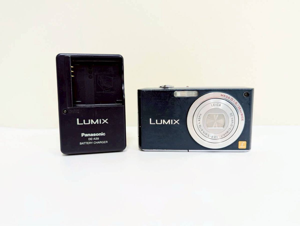 【通電のみ確認】Panasonic パナソニック LUMIX ルミックス DMC-FX33 充電器付き デジカメ コンデジ ※全体ベタつき ITBPA782O3KW A0323
