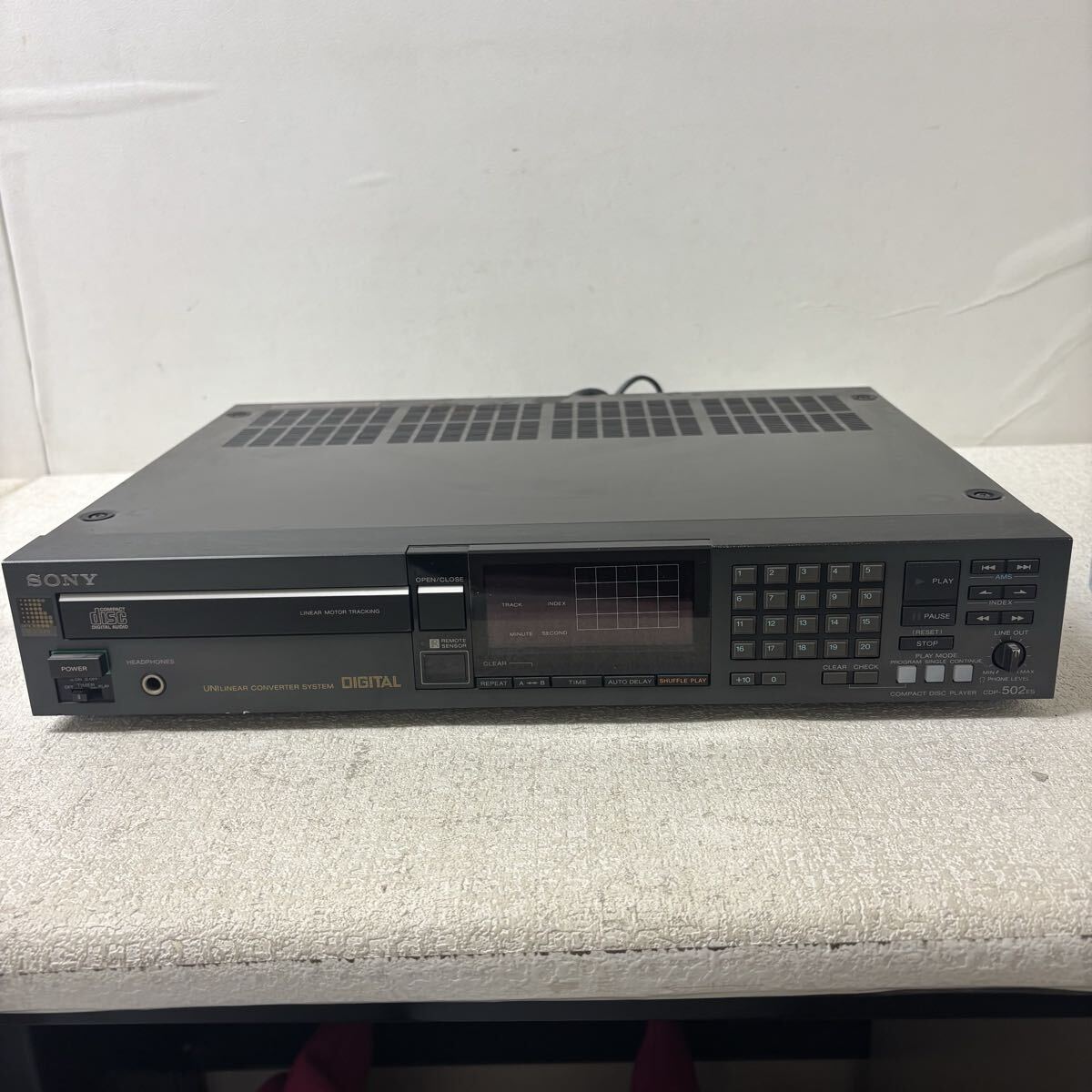 0414L6 SONY ソニー CDプレーヤー CDP-502ES COMPACT DISC PLAYER CDデッキ オーディオ機器