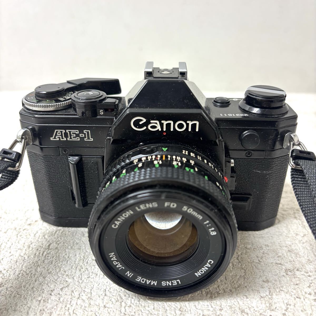 0417C6 Canon キャノン 一眼レフ フィルムカメラ AE-1 レンズ LENS FD 50mm 1:1.8 シャッター切れ確認済み