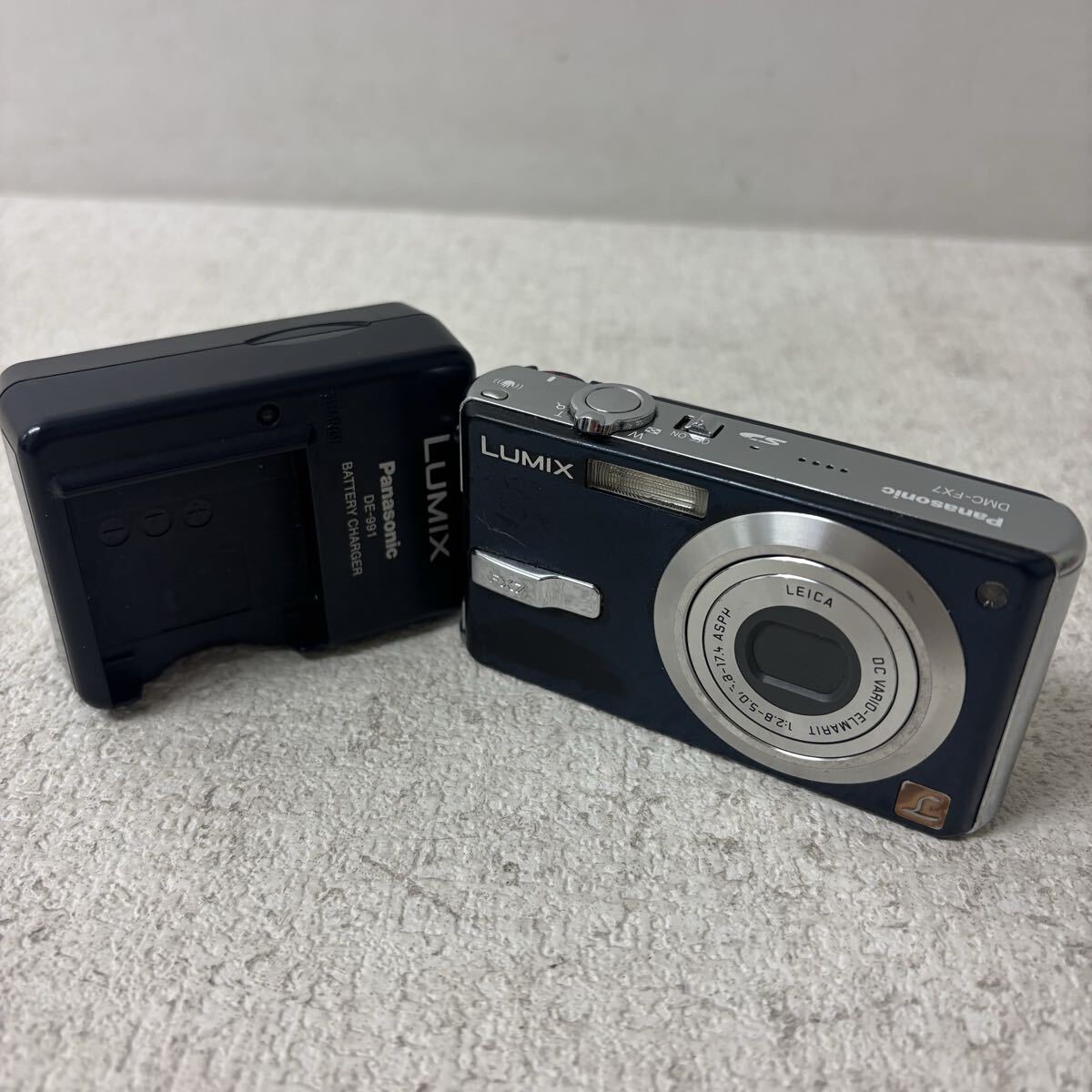0418B6 Panasonic パナソニック コンパクトデジタルカメラ LUMIX ルミックス DMC-FX7 動作確認済み デジカメ