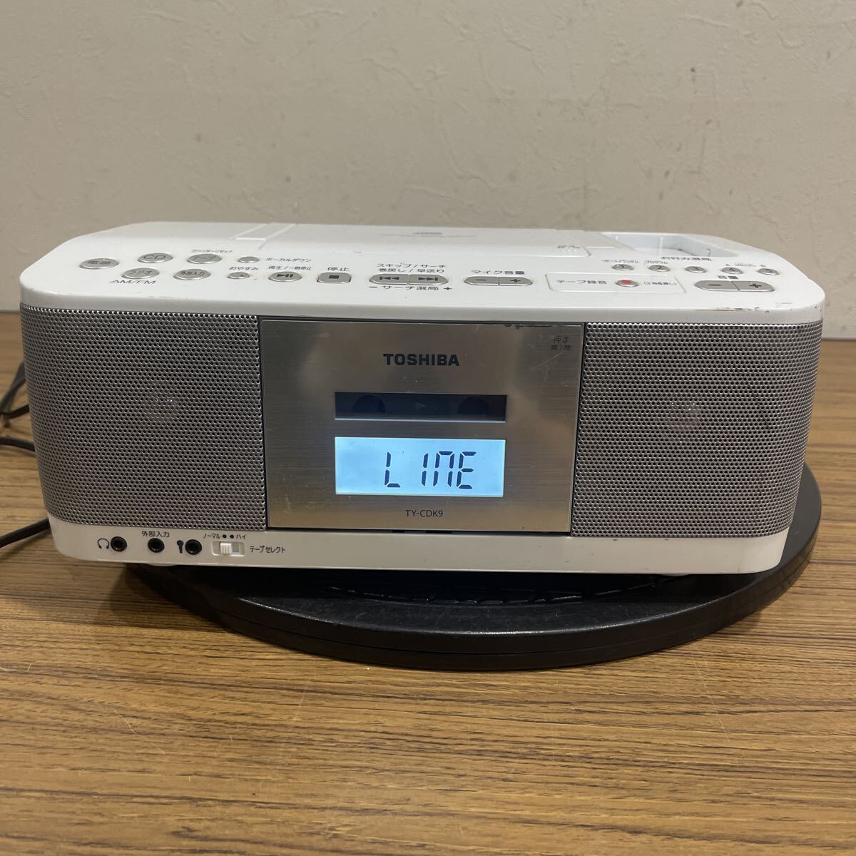 81M TOSHIBA CDラジオカセットレコーダー 通電OK TY-CDK9