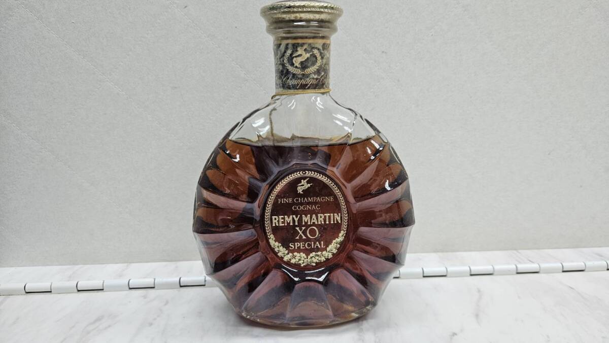 【F11231】ブランデー レミーマルタン REMY MARTIN XO SPECIAL 700ml 40％ 液面低下あり