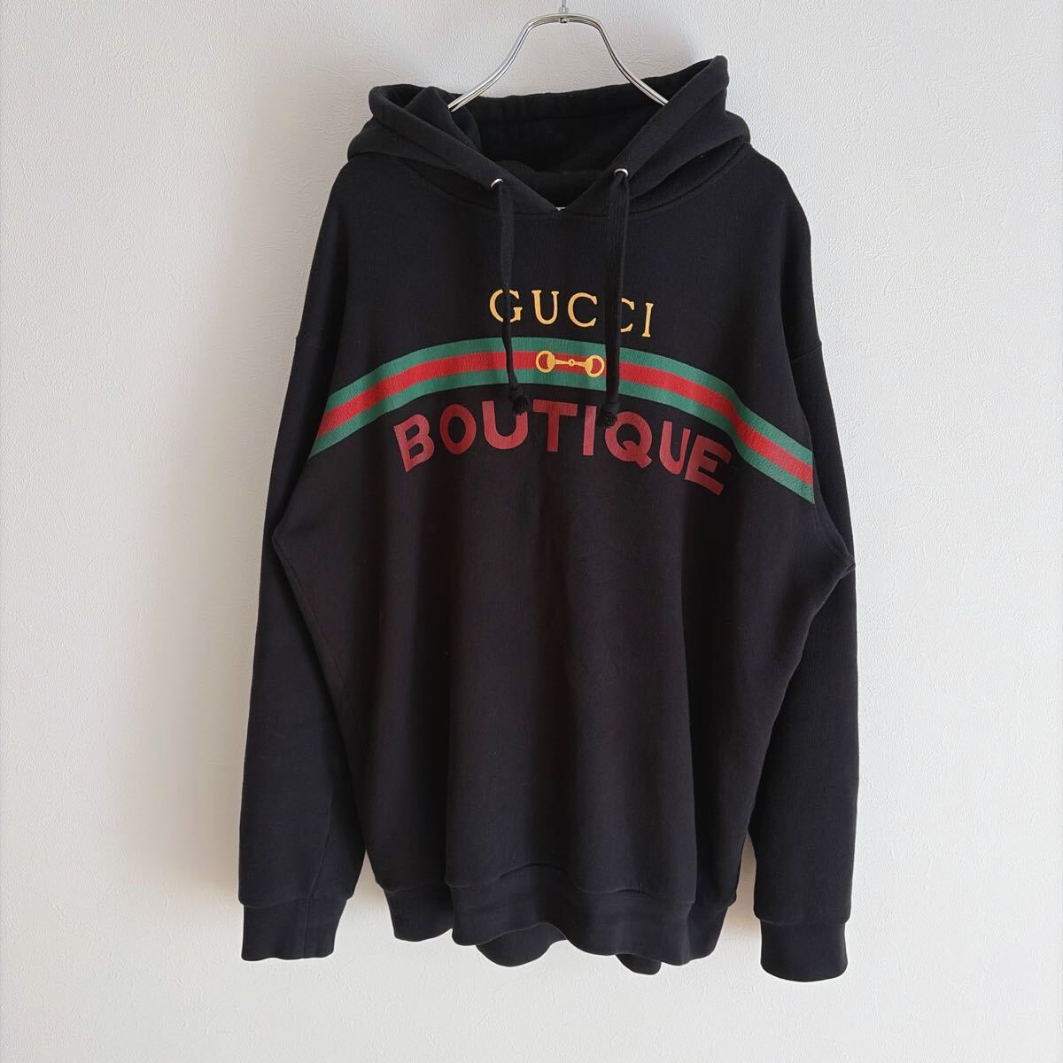 【極美品/2XL相当】GUCCI グッチ パーカー プルオーバー フーディ センターロゴ ホースビット シェリーライン 黒 現行ダグ メンズ ブラック