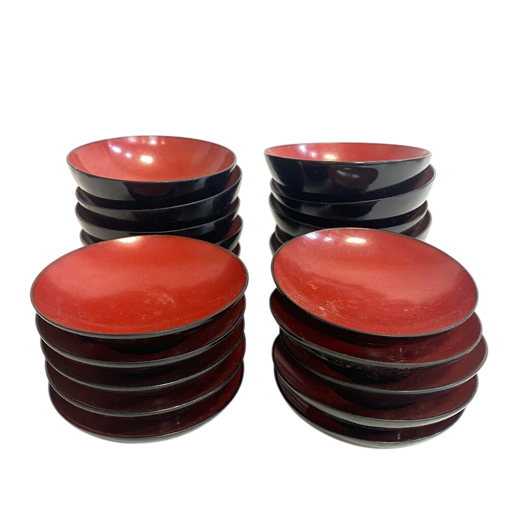 吸物椀十人前 漆器御椀 金彩蒔絵 共箱伝統工芸 古美術 茶懐石 漆芸 漆器椀 時代 当時物 黒塗内朱色 花蝶蒔絵 蓋付き 共箱 ウッド 骨董品