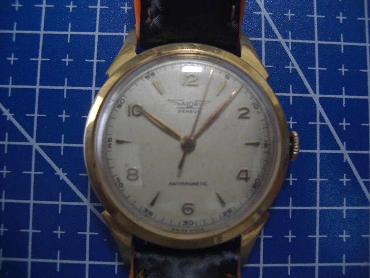 0244 希少品　VALORY 　GENEVE　ビンテージ　メンズ　手巻き腕時計