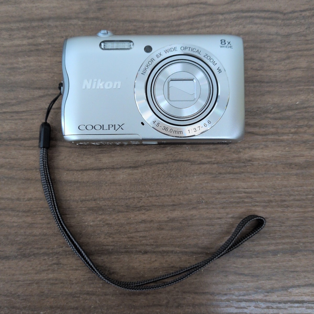 ★ Nikon★ COOLPIX★ コンパクトデジタルカメラ★ジャンク品★A300★デジカメ★ シルバー★引き取り可能★札幌★北海道★