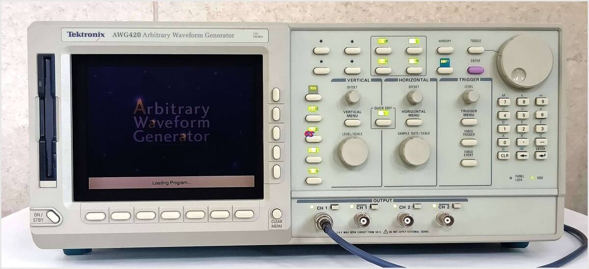 Tektronix AWG420 Arbitrary Waveform Generator 2CH 200MS/s