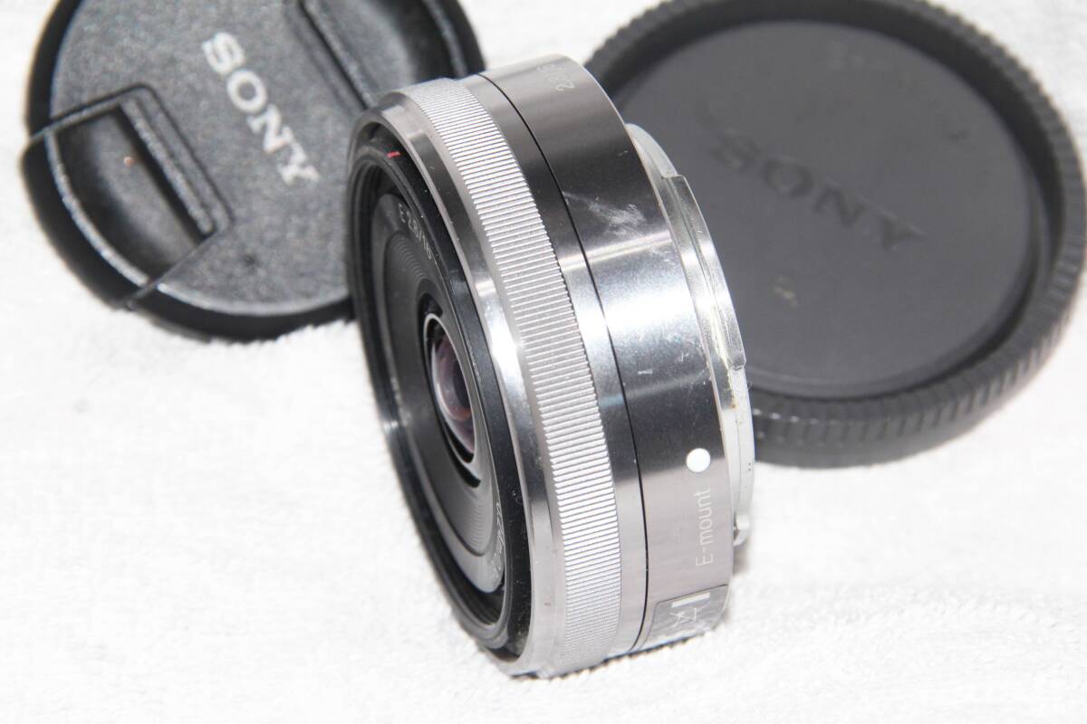 ソニー SONY E 16mm F2.8 美品 パンケーキ （SEL16F28) 