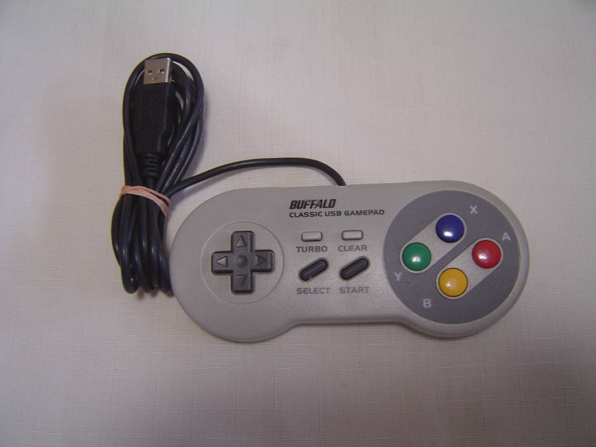  BUFFALO USBゲームパッド　BSGP801 コントローラ 正常動作品