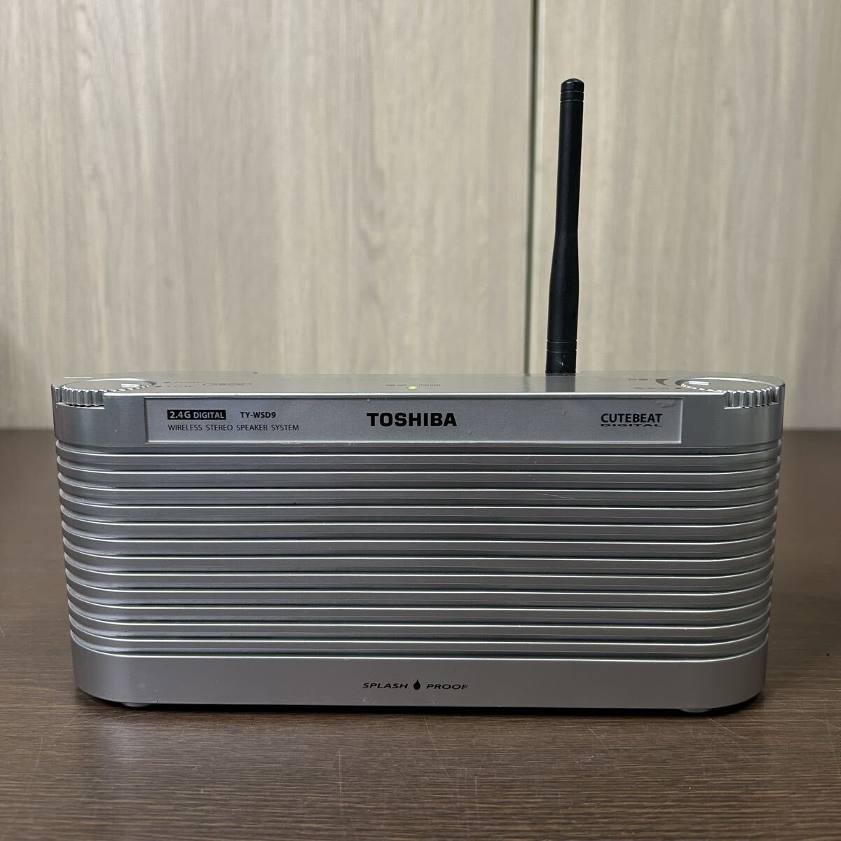 東芝 TOSHIBA TY-WSD9A ワイヤレスステレオスピーカー 電源確認済み 動作不明 ジャンク扱い 中古