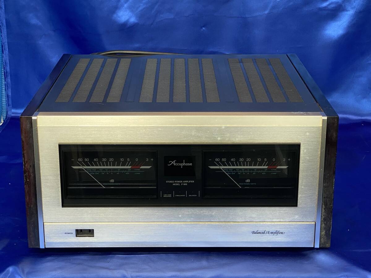 357 ● Accuphase P-800