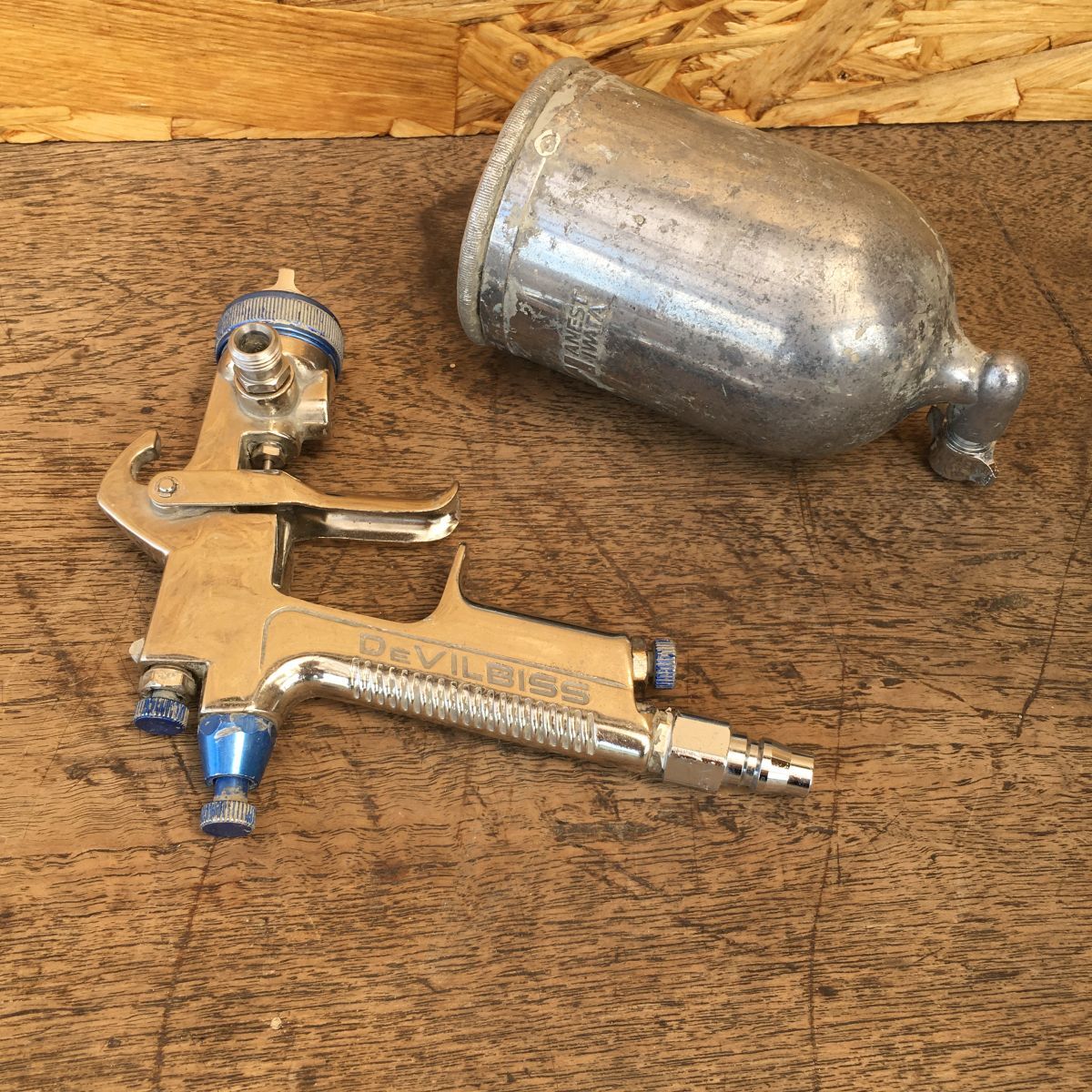 管壱Z DEVILBISS O-Light 塗装用ライト スプレーガン用 作業灯 カップ付き 動作未確認 現状品 塗装