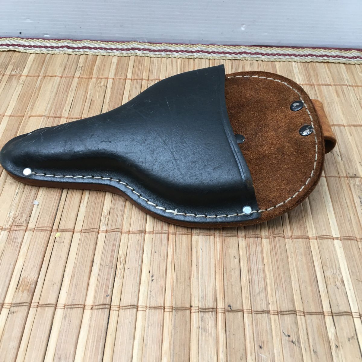 管壱a 植木はさみ 革ケース① ホルダー 園芸用品 中古 やや傷汚れあり　