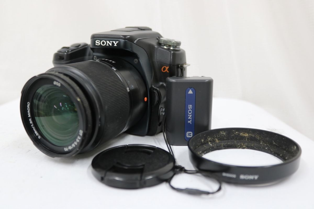 【返品保証】 ソニー Sony a DSLR-A100 DT 18-70mm F3.5-5.6 バッテリー付き デジタル一眼 e11396