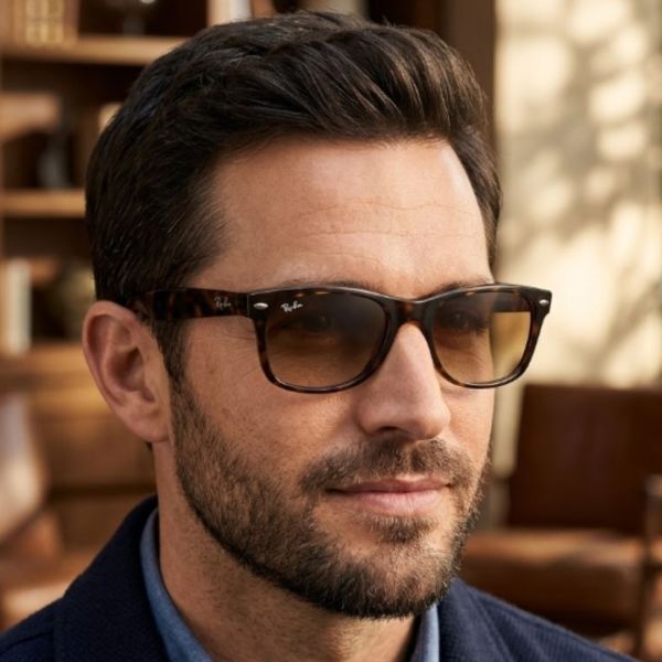 【レイバン】Ray-Ban ニューウェイファーラー RB2132 710/51 べっ甲柄 ブラウングラデーション イタリア製 サングラス