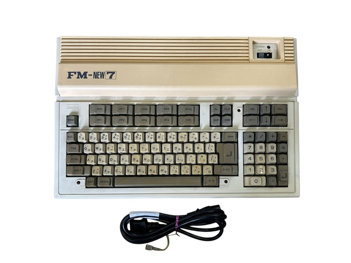 現状品　 FUJITSU 富士通 パーソナルコンピューター FM-NEW7 昭和レトロ