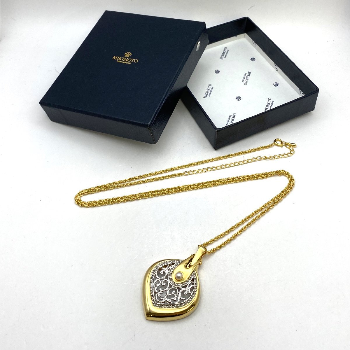 MIKIMOTO/ミキモト/真珠/パール/ルーペ/コンビカラー/ネックレス/アクセサリー/ブランド/レディース/箱付/H002