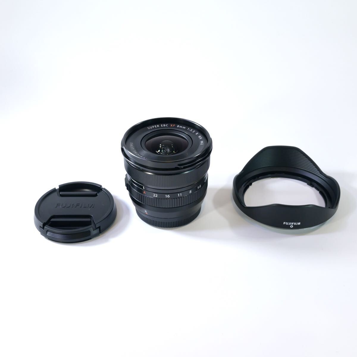 FUJIFILM 富士フィルム　XF 8mm F3.5 R WR 広角単焦点レンズ 元箱付き FUJINON
