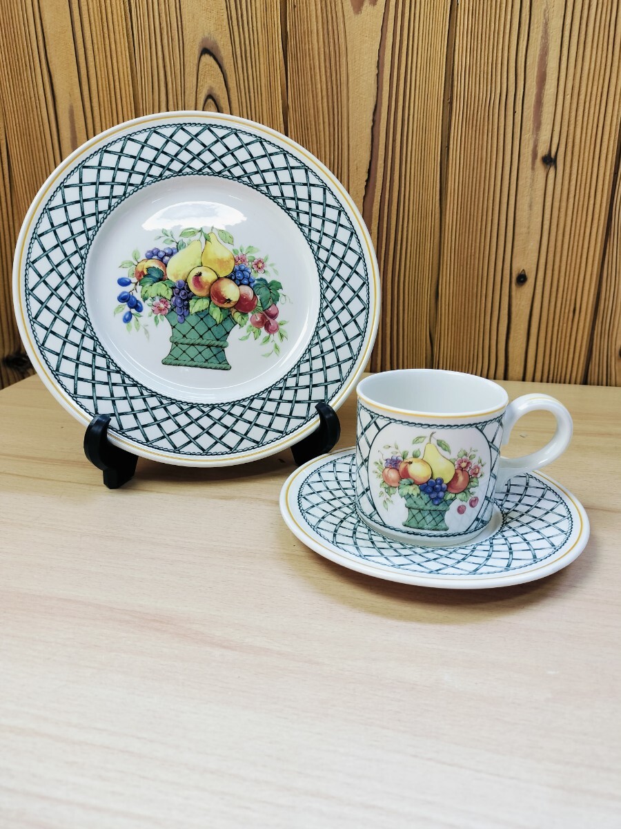 ★ Villeroy＆ Boch　ビレロイ&ボッホ　 BASKET　 プレート　カップ＆そー ソーサー　セット★