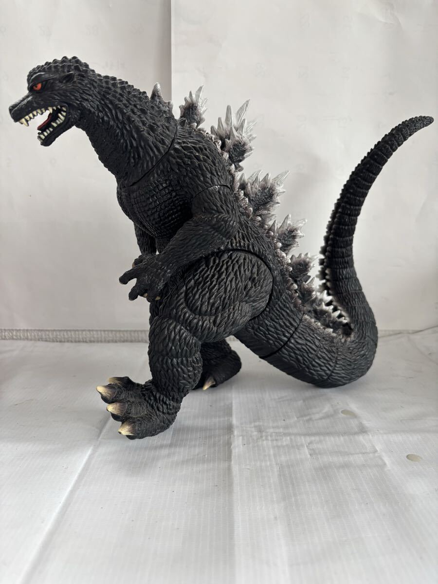 C327 ゴジラ フィギュア BANDAI 東宝 完成品 バンダイ 東宝映画　中古品　送:100