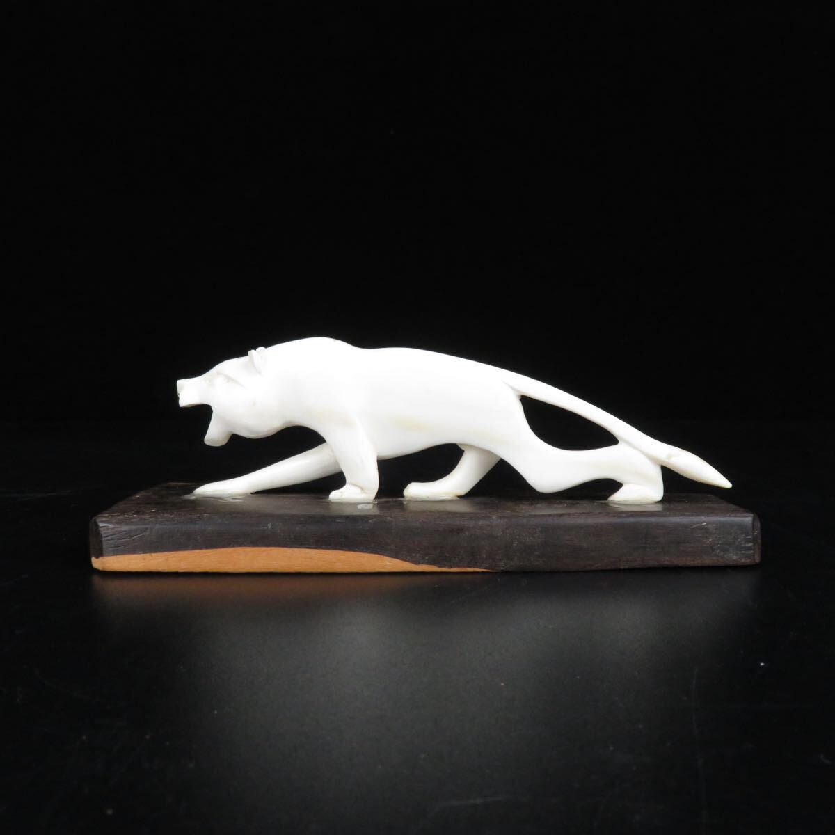 【志】資産家所蔵品 天然素材 虎 置物 古美術品 委託品(R803317-5775)