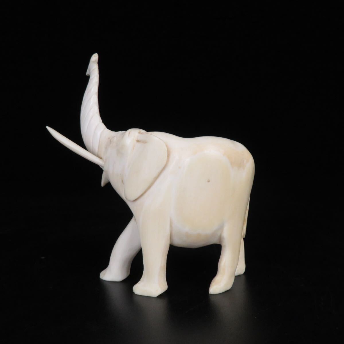 【志】資産家所蔵品 天然素材 象置物 東洋彫刻 古美術品 委託品(R803318-5775)