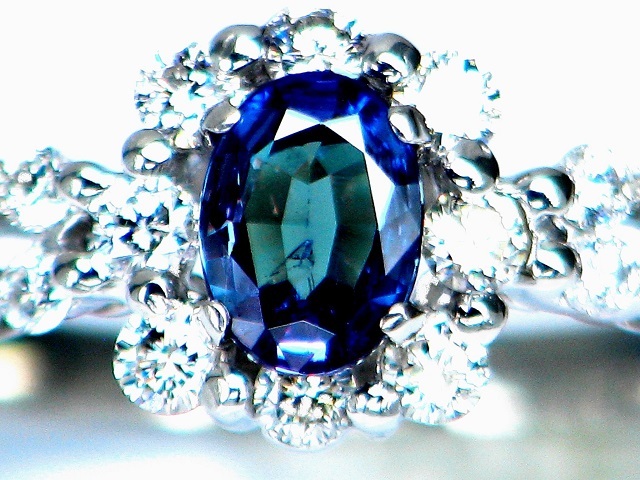 【宝石屋本舗】0.294ct　ブラジル産天然アレキサンドライト　ダイヤモンド0.39ct　PT900リング（宝石鑑別書付）