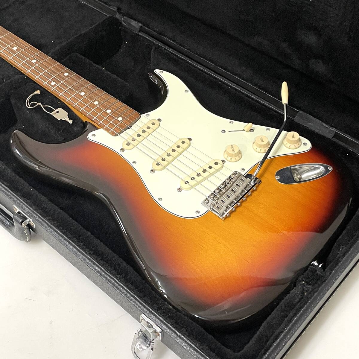 札幌発 Fender Japan ST62 ストラトキャスター Lシリアル 1991年～1992年製 ハードケース付き フェンダージャパン 26D 北HG3